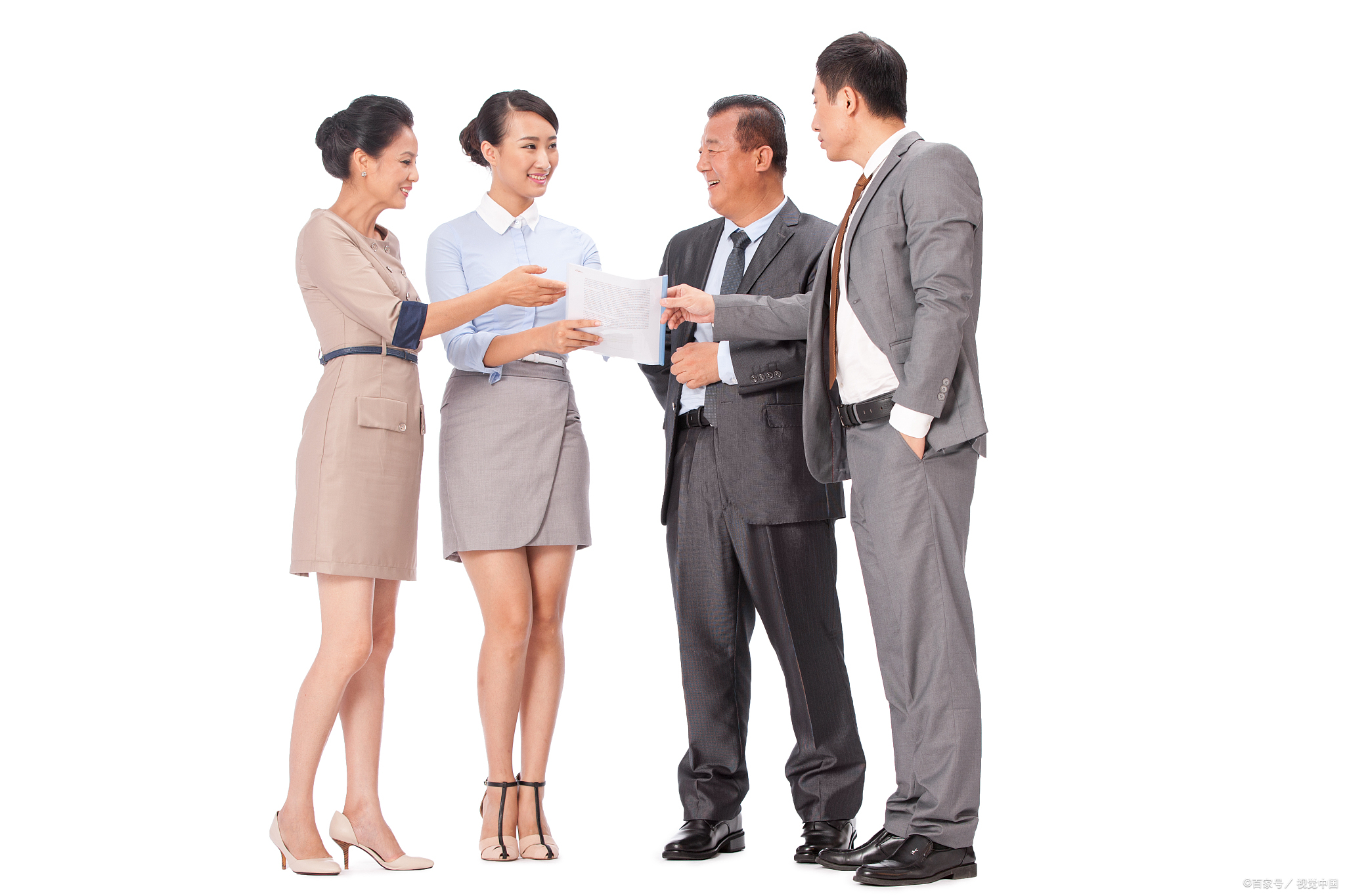 美股动态 | 小鹏汽车(XPEV.US)上涨超过3% 7月新能源车交付同比增加229%