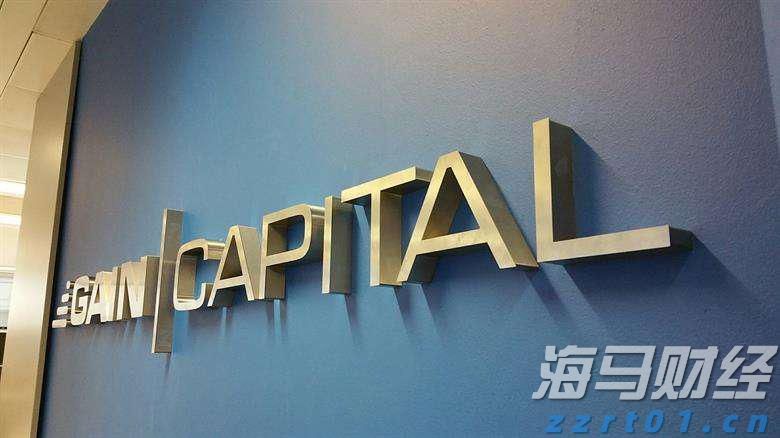 2025美股市场“黑马”现身！从退市危机到热门话题