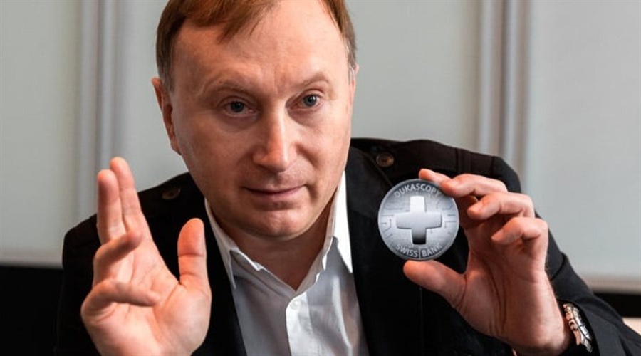 贵港港—南沙港内外贸集装箱同船运输业务启动