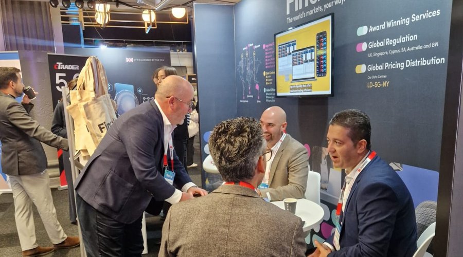 【新春走基层】春节订单忙不停 就近就业富乡邻